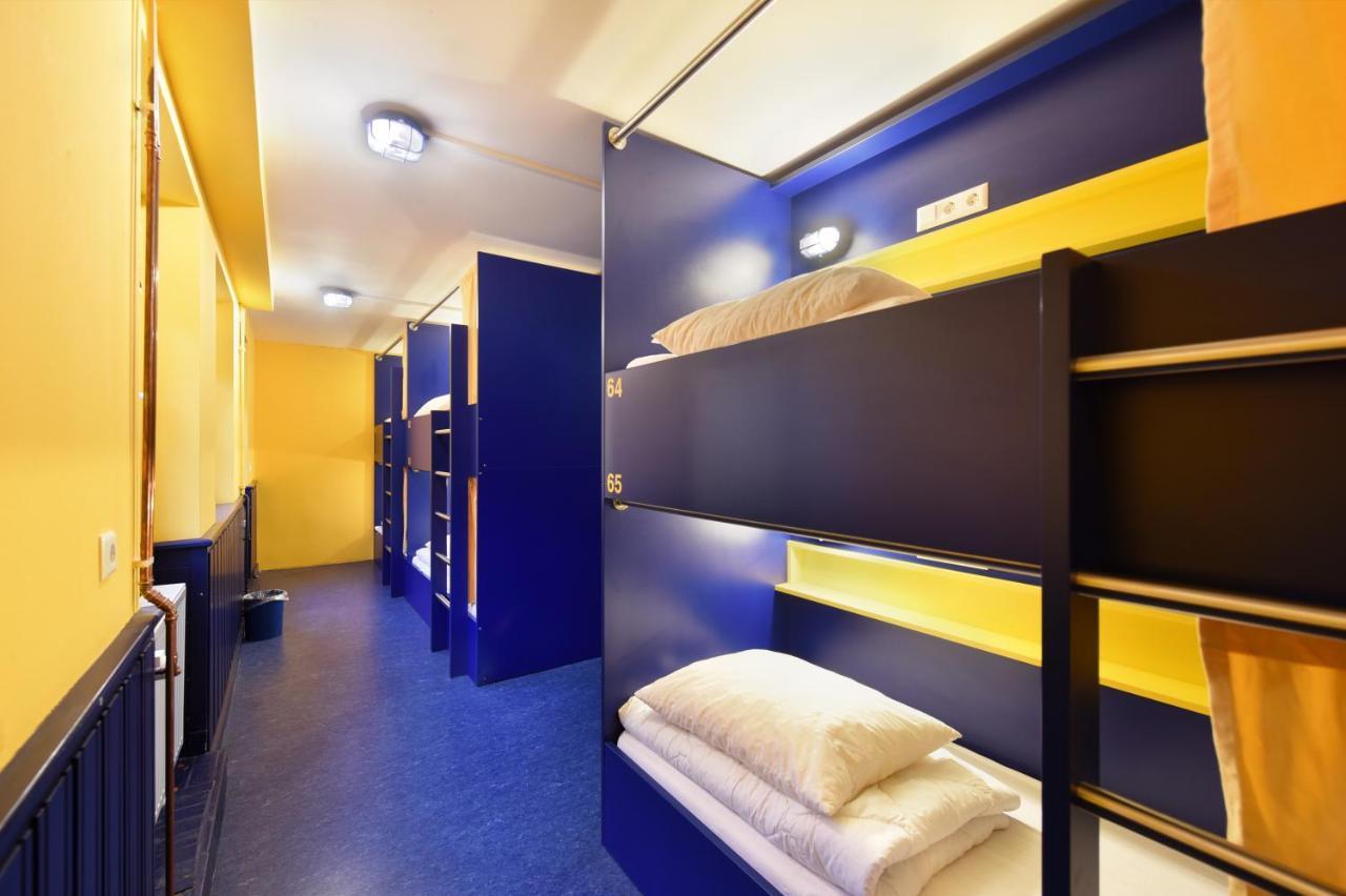 Bed'Nbudget Expo-Hostel Dorms Хановер Екстериор снимка