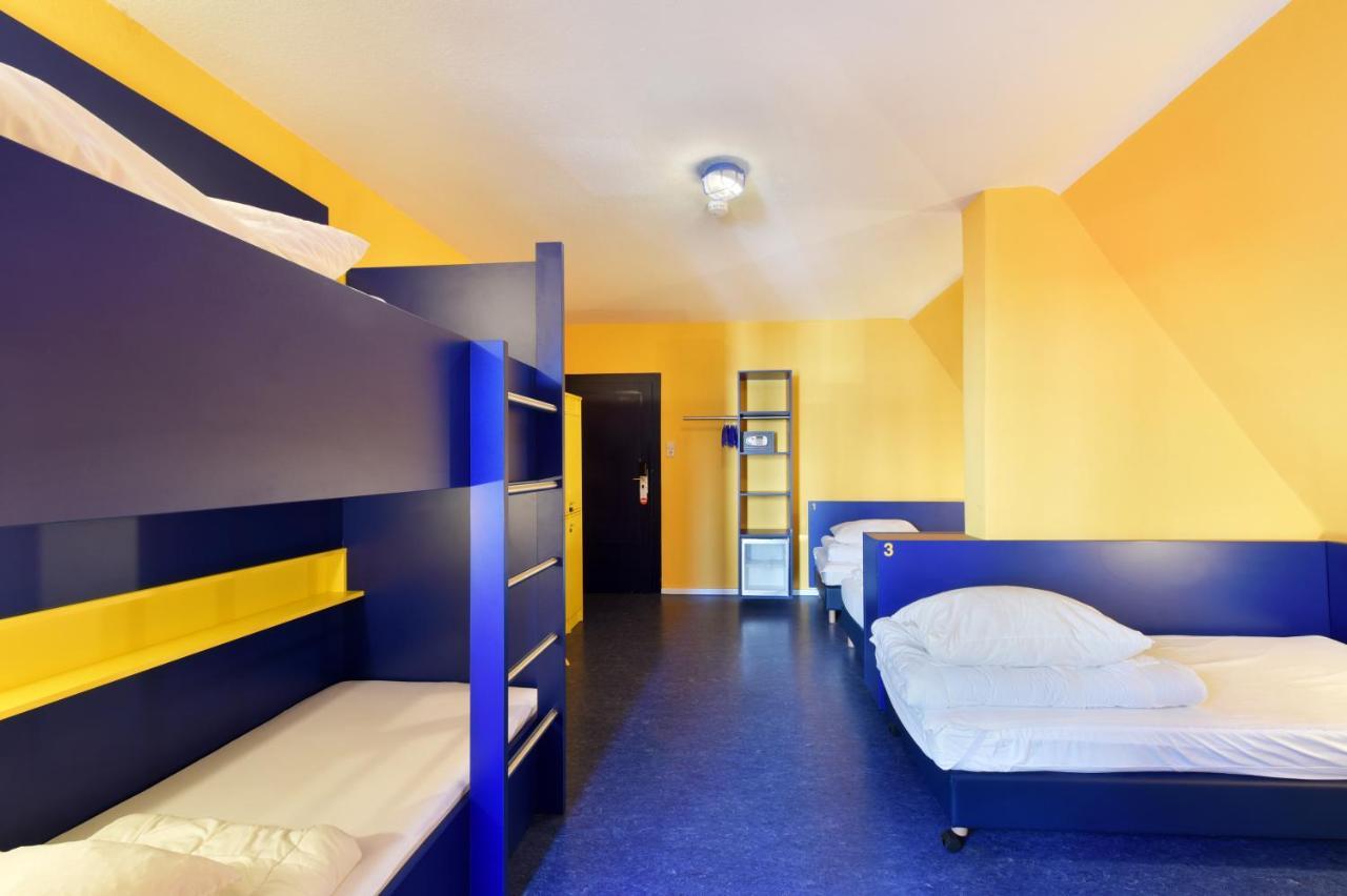 Bed'Nbudget Expo-Hostel Dorms Хановер Екстериор снимка