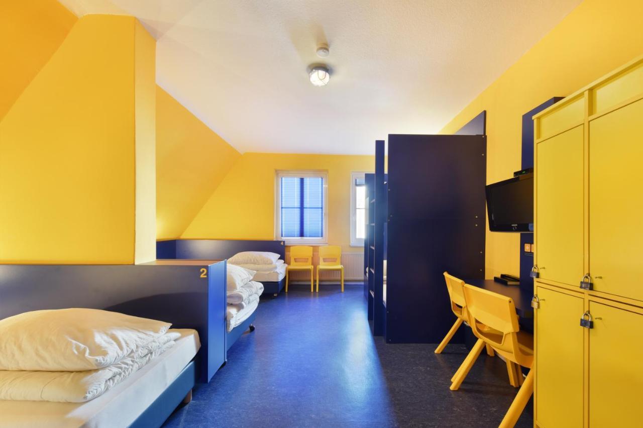 Bed'Nbudget Expo-Hostel Dorms Хановер Екстериор снимка
