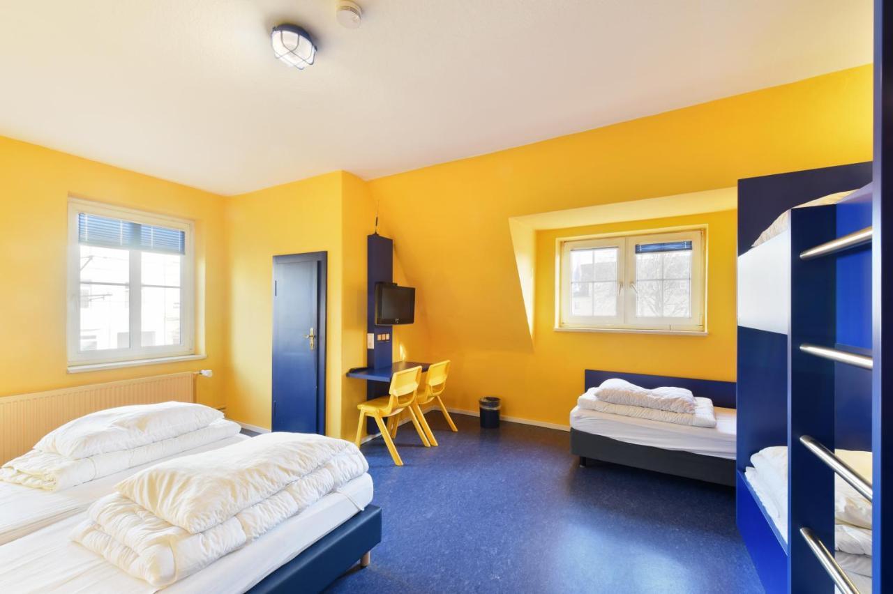 Bed'Nbudget Expo-Hostel Dorms Хановер Екстериор снимка