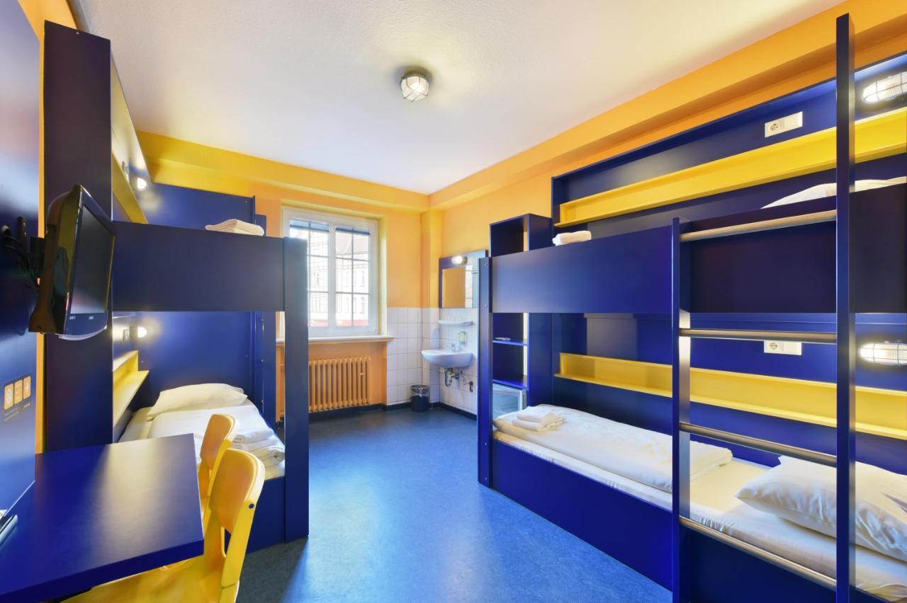 Bed'Nbudget Expo-Hostel Dorms Хановер Екстериор снимка