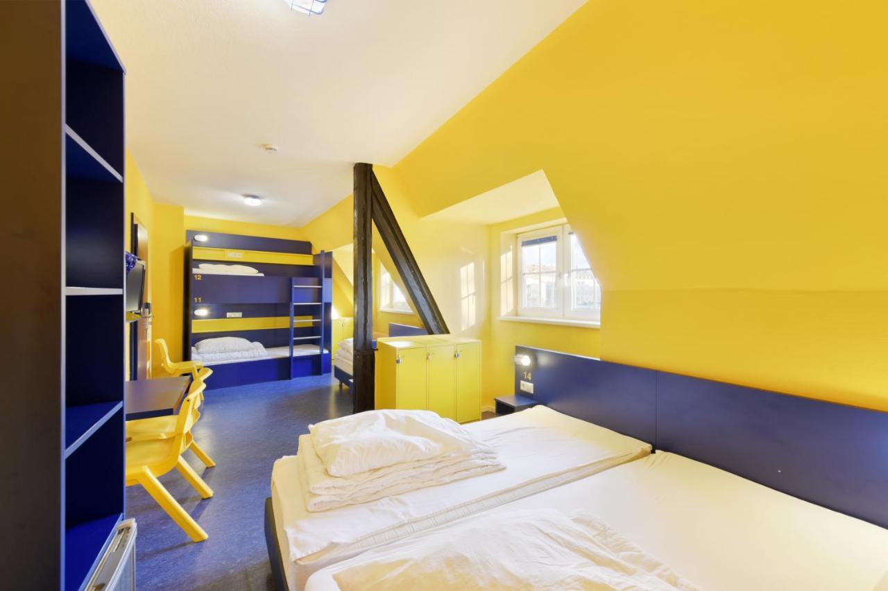 Bed'Nbudget Expo-Hostel Dorms Хановер Екстериор снимка